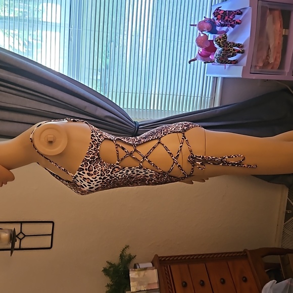 Leopard 🐆 print bathing suit M - Picture 2 of 9